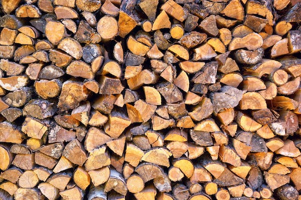Firewood-for-Sale-Delivery-Service:-The-Convenience-of-Wood-on-Your-Doorstep